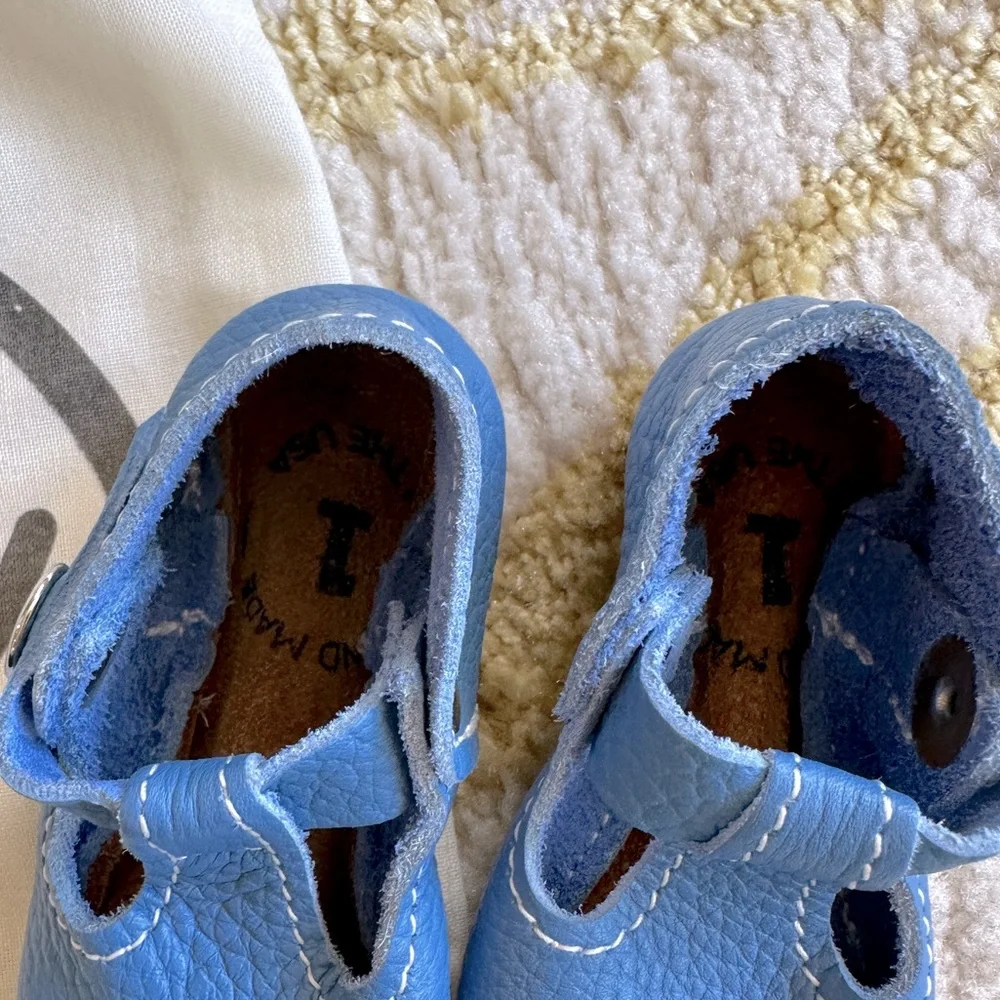 NWOT BACKYARD BLUE T-Straps Mon Petit Shoes Sz 1 Handmade‎ Soft Soles Periwinkle